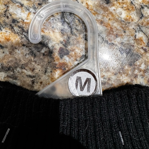 New boutique, zebra dog puppy sweater by glamour to the bone size medium - Picture 3 of 3